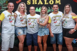 
<a style='margin-left: 5px;' class='btn btn-xs btn-social btn-facebook' href='https://www.facebook.com/sharer/sharer.php?u=https://www.galeramix.com.br/imagem/a1/800-800-90/conteudo/site_galerias/1/img1318.jpg' rel='popup' data-width='500' data-height='400'><i class='fa fa-facebook'></i>Compartilhar <span class='hidden-xs'>no Facebook</span>
</a> 
<a class='btn btn-default btn-xs' target='_blank' href='imagem/a1/800-800-90/conteudo/site_galerias/1/img1318.jpg'>
<span class='glyphicon glyphicon-cloud-download'></span> Salvar
</a>
