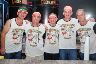 
<a style='margin-left: 5px;' class='btn btn-xs btn-social btn-facebook' href='https://www.facebook.com/sharer/sharer.php?u=https://www.galeramix.com.br/imagem/a1/800-800-90/conteudo/site_galerias/1/img1332.jpg' rel='popup' data-width='500' data-height='400'><i class='fa fa-facebook'></i>Compartilhar <span class='hidden-xs'>no Facebook</span>
</a> 
<a class='btn btn-default btn-xs' target='_blank' href='imagem/a1/800-800-90/conteudo/site_galerias/1/img1332.jpg'>
<span class='glyphicon glyphicon-cloud-download'></span> Salvar
</a>
