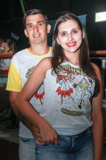 
<a style='margin-left: 5px;' class='btn btn-xs btn-social btn-facebook' href='https://www.facebook.com/sharer/sharer.php?u=https://www.galeramix.com.br/imagem/a1/800-800-90/conteudo/site_galerias/1/img1347.jpg' rel='popup' data-width='500' data-height='400'><i class='fa fa-facebook'></i>Compartilhar <span class='hidden-xs'>no Facebook</span>
</a> 
<a class='btn btn-default btn-xs' target='_blank' href='imagem/a1/800-800-90/conteudo/site_galerias/1/img1347.jpg'>
<span class='glyphicon glyphicon-cloud-download'></span> Salvar
</a>
