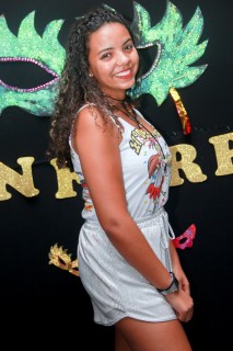 
<a style='margin-left: 5px;' class='btn btn-xs btn-social btn-facebook' href='https://www.facebook.com/sharer/sharer.php?u=https://www.galeramix.com.br/imagem/a1/800-800-90/conteudo/site_galerias/1/img1375.jpg' rel='popup' data-width='500' data-height='400'><i class='fa fa-facebook'></i>Compartilhar <span class='hidden-xs'>no Facebook</span>
</a> 
<a class='btn btn-default btn-xs' target='_blank' href='imagem/a1/800-800-90/conteudo/site_galerias/1/img1375.jpg'>
<span class='glyphicon glyphicon-cloud-download'></span> Salvar
</a>
