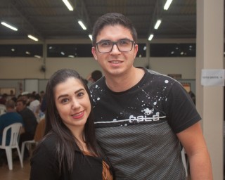 
                            <a style='margin-left: 5px;' class='btn btn-xs btn-social btn-facebook' href='https://www.facebook.com/sharer/sharer.php?u=https://www.galeramix.com.br/imagem/a104/800-800-90/conteudo/site_galerias/104/festa-do-divino-espirito-santo-tijucas-galeramix-10.jpg' rel='popup' data-width='500' data-height='400'><i class='fa fa-facebook'></i>Compartilhar <span class='hidden-xs'>no Facebook</span>
                        </a> 
                        <a class='btn btn-default btn-xs' target='_blank' href='imagem/a104/800-800-90/conteudo/site_galerias/104/festa-do-divino-espirito-santo-tijucas-galeramix-10.jpg'>
                            <span class='glyphicon glyphicon-cloud-download'></span> Salvar
                        </a>
                        