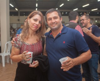 
<a style='margin-left: 5px;' class='btn btn-xs btn-social btn-facebook' href='https://www.facebook.com/sharer/sharer.php?u=https://www.galeramix.com.br/imagem/a104/800-800-90/conteudo/site_galerias/104/festa-do-divino-espirito-santo-tijucas-galeramix-60.jpg' rel='popup' data-width='500' data-height='400'><i class='fa fa-facebook'></i>Compartilhar <span class='hidden-xs'>no Facebook</span>
</a> 
<a class='btn btn-default btn-xs' target='_blank' href='imagem/a104/800-800-90/conteudo/site_galerias/104/festa-do-divino-espirito-santo-tijucas-galeramix-60.jpg'>
<span class='glyphicon glyphicon-cloud-download'></span> Salvar
</a>
