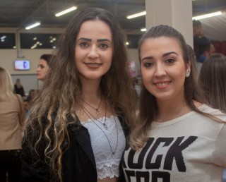 
<a style='margin-left: 5px;' class='btn btn-xs btn-social btn-facebook' href='https://www.facebook.com/sharer/sharer.php?u=https://www.galeramix.com.br/imagem/a104/800-800-90/conteudo/site_galerias/104/festa-do-divino-espirito-santo-tijucas-galeramix-62.jpg' rel='popup' data-width='500' data-height='400'><i class='fa fa-facebook'></i>Compartilhar <span class='hidden-xs'>no Facebook</span>
</a> 
<a class='btn btn-default btn-xs' target='_blank' href='imagem/a104/800-800-90/conteudo/site_galerias/104/festa-do-divino-espirito-santo-tijucas-galeramix-62.jpg'>
<span class='glyphicon glyphicon-cloud-download'></span> Salvar
</a>
