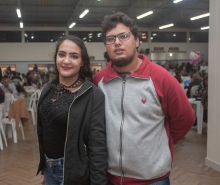 
<a style='margin-left: 5px;' class='btn btn-xs btn-social btn-facebook' href='https://www.facebook.com/sharer/sharer.php?u=https://www.galeramix.com.br/imagem/a104/800-800-90/conteudo/site_galerias/104/festa-do-divino-espirito-santo-tijucas-galeramix-65.jpg' rel='popup' data-width='500' data-height='400'><i class='fa fa-facebook'></i>Compartilhar <span class='hidden-xs'>no Facebook</span>
</a> 
<a class='btn btn-default btn-xs' target='_blank' href='imagem/a104/800-800-90/conteudo/site_galerias/104/festa-do-divino-espirito-santo-tijucas-galeramix-65.jpg'>
<span class='glyphicon glyphicon-cloud-download'></span> Salvar
</a>
