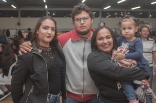 
<a style='margin-left: 5px;' class='btn btn-xs btn-social btn-facebook' href='https://www.facebook.com/sharer/sharer.php?u=https://www.galeramix.com.br/imagem/a104/800-800-90/conteudo/site_galerias/104/festa-do-divino-espirito-santo-tijucas-galeramix-66.jpg' rel='popup' data-width='500' data-height='400'><i class='fa fa-facebook'></i>Compartilhar <span class='hidden-xs'>no Facebook</span>
</a> 
<a class='btn btn-default btn-xs' target='_blank' href='imagem/a104/800-800-90/conteudo/site_galerias/104/festa-do-divino-espirito-santo-tijucas-galeramix-66.jpg'>
<span class='glyphicon glyphicon-cloud-download'></span> Salvar
</a>
