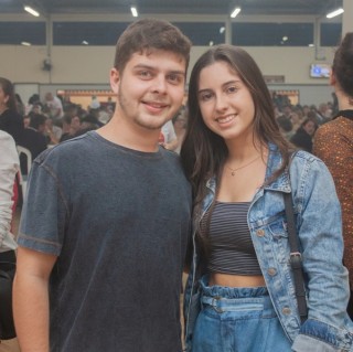 
<a style='margin-left: 5px;' class='btn btn-xs btn-social btn-facebook' href='https://www.facebook.com/sharer/sharer.php?u=https://www.galeramix.com.br/imagem/a106/800-800-90/conteudo/site_galerias/106/img4418.jpg' rel='popup' data-width='500' data-height='400'><i class='fa fa-facebook'></i>Compartilhar <span class='hidden-xs'>no Facebook</span>
</a> 
<a class='btn btn-default btn-xs' target='_blank' href='imagem/a106/800-800-90/conteudo/site_galerias/106/img4418.jpg'>
<span class='glyphicon glyphicon-cloud-download'></span> Salvar
</a>
