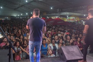 
<a style='margin-left: 5px;' class='btn btn-xs btn-social btn-facebook' href='https://www.facebook.com/sharer/sharer.php?u=https://www.galeramix.com.br/imagem/a106/800-800-90/conteudo/site_galerias/106/img4510.jpg' rel='popup' data-width='500' data-height='400'><i class='fa fa-facebook'></i>Compartilhar <span class='hidden-xs'>no Facebook</span>
</a> 
<a class='btn btn-default btn-xs' target='_blank' href='imagem/a106/800-800-90/conteudo/site_galerias/106/img4510.jpg'>
<span class='glyphicon glyphicon-cloud-download'></span> Salvar
</a>
