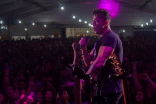 
<a style='margin-left: 5px;' class='btn btn-xs btn-social btn-facebook' href='https://www.facebook.com/sharer/sharer.php?u=https://www.galeramix.com.br/imagem/a106/800-800-90/conteudo/site_galerias/106/img4570.jpg' rel='popup' data-width='500' data-height='400'><i class='fa fa-facebook'></i>Compartilhar <span class='hidden-xs'>no Facebook</span>
</a> 
<a class='btn btn-default btn-xs' target='_blank' href='imagem/a106/800-800-90/conteudo/site_galerias/106/img4570.jpg'>
<span class='glyphicon glyphicon-cloud-download'></span> Salvar
</a>
