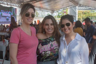 
<a style='margin-left: 5px;' class='btn btn-xs btn-social btn-facebook' href='https://www.facebook.com/sharer/sharer.php?u=https://www.galeramix.com.br/imagem/a108/800-800-90/conteudo/site_galerias/108/tijucasaaniversario-159-anos-tijucas-galera-mix-48.jpg' rel='popup' data-width='500' data-height='400'><i class='fa fa-facebook'></i>Compartilhar <span class='hidden-xs'>no Facebook</span>
</a> 
<a class='btn btn-default btn-xs' target='_blank' href='imagem/a108/800-800-90/conteudo/site_galerias/108/tijucasaaniversario-159-anos-tijucas-galera-mix-48.jpg'>
<span class='glyphicon glyphicon-cloud-download'></span> Salvar
</a>
