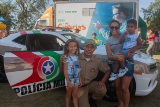 
<a style='margin-left: 5px;' class='btn btn-xs btn-social btn-facebook' href='https://www.facebook.com/sharer/sharer.php?u=https://www.galeramix.com.br/imagem/a108/800-800-90/conteudo/site_galerias/108/tijucasaaniversario-159-anos-tijucas-galera-mix-59.jpg' rel='popup' data-width='500' data-height='400'><i class='fa fa-facebook'></i>Compartilhar <span class='hidden-xs'>no Facebook</span>
</a> 
<a class='btn btn-default btn-xs' target='_blank' href='imagem/a108/800-800-90/conteudo/site_galerias/108/tijucasaaniversario-159-anos-tijucas-galera-mix-59.jpg'>
<span class='glyphicon glyphicon-cloud-download'></span> Salvar
</a>
