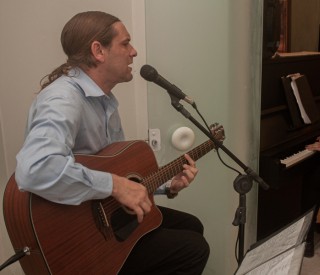 
                                <a style='margin-left: 5px;' class='btn btn-xs btn-social btn-facebook' href='https://www.facebook.com/sharer/sharer.php?u=https://www.galeramix.com.br/imagem/a109/800-800-90/conteudo/site_galerias/109/nona-cre-tijucas-jantar-dia-dos-namorados-galeramix-10.jpg' rel='popup' data-width='500' data-height='400'><i class='fa fa-facebook'></i>Compartilhar <span class='hidden-xs'>no Facebook</span>
                            </a> 
                            <a class='btn btn-default btn-xs' target='_blank' href='imagem/a109/800-800-90/conteudo/site_galerias/109/nona-cre-tijucas-jantar-dia-dos-namorados-galeramix-10.jpg'>
                                <span class='glyphicon glyphicon-cloud-download'></span> Salvar
                            </a>
                            