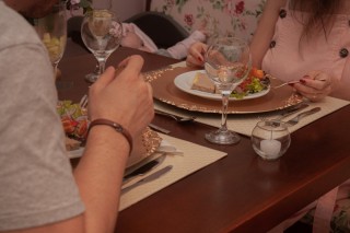 
<a style='margin-left: 5px;' class='btn btn-xs btn-social btn-facebook' href='https://www.facebook.com/sharer/sharer.php?u=https://www.galeramix.com.br/imagem/a109/800-800-90/conteudo/site_galerias/109/nona-cre-tijucas-jantar-dia-dos-namorados-galeramix-20.jpg' rel='popup' data-width='500' data-height='400'><i class='fa fa-facebook'></i>Compartilhar <span class='hidden-xs'>no Facebook</span>
</a> 
<a class='btn btn-default btn-xs' target='_blank' href='imagem/a109/800-800-90/conteudo/site_galerias/109/nona-cre-tijucas-jantar-dia-dos-namorados-galeramix-20.jpg'>
<span class='glyphicon glyphicon-cloud-download'></span> Salvar
</a>
