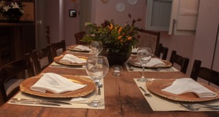 
<a style='margin-left: 5px;' class='btn btn-xs btn-social btn-facebook' href='https://www.facebook.com/sharer/sharer.php?u=https://www.galeramix.com.br/imagem/a109/800-800-90/conteudo/site_galerias/109/nona-cre-tijucas-jantar-dia-dos-namorados-galeramix-7.jpg' rel='popup' data-width='500' data-height='400'><i class='fa fa-facebook'></i>Compartilhar <span class='hidden-xs'>no Facebook</span>
</a> 
<a class='btn btn-default btn-xs' target='_blank' href='imagem/a109/800-800-90/conteudo/site_galerias/109/nona-cre-tijucas-jantar-dia-dos-namorados-galeramix-7.jpg'>
<span class='glyphicon glyphicon-cloud-download'></span> Salvar
</a>
