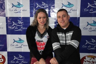 
<a style='margin-left: 5px;' class='btn btn-xs btn-social btn-facebook' href='https://www.facebook.com/sharer/sharer.php?u=https://www.galeramix.com.br/imagem/a110/800-800-90/conteudo/site_galerias/110/feijoada-do-jean-negao-2019-11.jpg' rel='popup' data-width='500' data-height='400'><i class='fa fa-facebook'></i>Compartilhar <span class='hidden-xs'>no Facebook</span>
</a> 
<a class='btn btn-default btn-xs' target='_blank' href='imagem/a110/800-800-90/conteudo/site_galerias/110/feijoada-do-jean-negao-2019-11.jpg'>
<span class='glyphicon glyphicon-cloud-download'></span> Salvar
</a>
