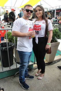 
<a style='margin-left: 5px;' class='btn btn-xs btn-social btn-facebook' href='https://www.facebook.com/sharer/sharer.php?u=https://www.galeramix.com.br/imagem/a110/800-800-90/conteudo/site_galerias/110/feijoada-do-jean-negao-2019-113.jpg' rel='popup' data-width='500' data-height='400'><i class='fa fa-facebook'></i>Compartilhar <span class='hidden-xs'>no Facebook</span>
</a> 
<a class='btn btn-default btn-xs' target='_blank' href='imagem/a110/800-800-90/conteudo/site_galerias/110/feijoada-do-jean-negao-2019-113.jpg'>
<span class='glyphicon glyphicon-cloud-download'></span> Salvar
</a>
