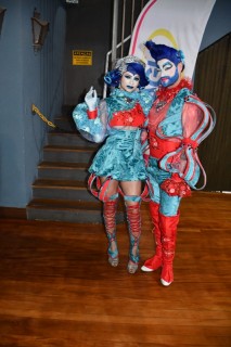 
<a style='margin-left: 5px;' class='btn btn-xs btn-social btn-facebook' href='https://www.facebook.com/sharer/sharer.php?u=https://www.galeramix.com.br/imagem/a110/800-800-90/conteudo/site_galerias/110/feijoada-do-jean-negao-2019-26.jpg' rel='popup' data-width='500' data-height='400'><i class='fa fa-facebook'></i>Compartilhar <span class='hidden-xs'>no Facebook</span>
</a> 
<a class='btn btn-default btn-xs' target='_blank' href='imagem/a110/800-800-90/conteudo/site_galerias/110/feijoada-do-jean-negao-2019-26.jpg'>
<span class='glyphicon glyphicon-cloud-download'></span> Salvar
</a>
