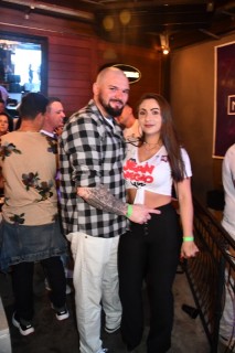 
<a style='margin-left: 5px;' class='btn btn-xs btn-social btn-facebook' href='https://www.facebook.com/sharer/sharer.php?u=https://www.galeramix.com.br/imagem/a110/800-800-90/conteudo/site_galerias/110/feijoada-do-jean-negao-2019-41.jpg' rel='popup' data-width='500' data-height='400'><i class='fa fa-facebook'></i>Compartilhar <span class='hidden-xs'>no Facebook</span>
</a> 
<a class='btn btn-default btn-xs' target='_blank' href='imagem/a110/800-800-90/conteudo/site_galerias/110/feijoada-do-jean-negao-2019-41.jpg'>
<span class='glyphicon glyphicon-cloud-download'></span> Salvar
</a>
