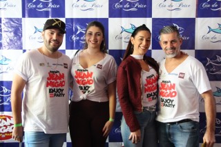 
<a style='margin-left: 5px;' class='btn btn-xs btn-social btn-facebook' href='https://www.facebook.com/sharer/sharer.php?u=https://www.galeramix.com.br/imagem/a110/800-800-90/conteudo/site_galerias/110/feijoada-do-jean-negao-2019-96.jpg' rel='popup' data-width='500' data-height='400'><i class='fa fa-facebook'></i>Compartilhar <span class='hidden-xs'>no Facebook</span>
</a> 
<a class='btn btn-default btn-xs' target='_blank' href='imagem/a110/800-800-90/conteudo/site_galerias/110/feijoada-do-jean-negao-2019-96.jpg'>
<span class='glyphicon glyphicon-cloud-download'></span> Salvar
</a>
