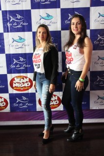 
<a style='margin-left: 5px;' class='btn btn-xs btn-social btn-facebook' href='https://www.facebook.com/sharer/sharer.php?u=https://www.galeramix.com.br/imagem/a110/800-800-90/conteudo/site_galerias/110/feijoada-do-jean-negao-2019-97.jpg' rel='popup' data-width='500' data-height='400'><i class='fa fa-facebook'></i>Compartilhar <span class='hidden-xs'>no Facebook</span>
</a> 
<a class='btn btn-default btn-xs' target='_blank' href='imagem/a110/800-800-90/conteudo/site_galerias/110/feijoada-do-jean-negao-2019-97.jpg'>
<span class='glyphicon glyphicon-cloud-download'></span> Salvar
</a>
