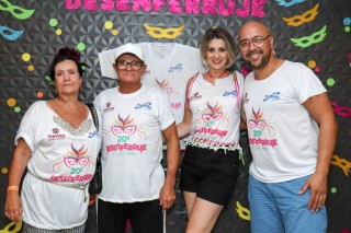 
<a style='margin-left: 5px;' class='btn btn-xs btn-social btn-facebook' href='https://www.facebook.com/sharer/sharer.php?u=https://www.galeramix.com.br/imagem/a112/800-800-90/conteudo/site_galerias/112/20-desenferruje-lives-tijucas-galeramix-105.jpg' rel='popup' data-width='500' data-height='400'><i class='fa fa-facebook'></i>Compartilhar <span class='hidden-xs'>no Facebook</span>
</a> 
<a class='btn btn-default btn-xs' target='_blank' href='imagem/a112/800-800-90/conteudo/site_galerias/112/20-desenferruje-lives-tijucas-galeramix-105.jpg'>
<span class='glyphicon glyphicon-cloud-download'></span> Salvar
</a>
