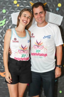 
<a style='margin-left: 5px;' class='btn btn-xs btn-social btn-facebook' href='https://www.facebook.com/sharer/sharer.php?u=https://www.galeramix.com.br/imagem/a112/800-800-90/conteudo/site_galerias/112/20-desenferruje-lives-tijucas-galeramix-115.jpg' rel='popup' data-width='500' data-height='400'><i class='fa fa-facebook'></i>Compartilhar <span class='hidden-xs'>no Facebook</span>
</a> 
<a class='btn btn-default btn-xs' target='_blank' href='imagem/a112/800-800-90/conteudo/site_galerias/112/20-desenferruje-lives-tijucas-galeramix-115.jpg'>
<span class='glyphicon glyphicon-cloud-download'></span> Salvar
</a>
