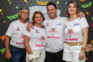 
<a style='margin-left: 5px;' class='btn btn-xs btn-social btn-facebook' href='https://www.facebook.com/sharer/sharer.php?u=https://www.galeramix.com.br/imagem/a112/800-800-90/conteudo/site_galerias/112/20-desenferruje-lives-tijucas-galeramix-178.jpg' rel='popup' data-width='500' data-height='400'><i class='fa fa-facebook'></i>Compartilhar <span class='hidden-xs'>no Facebook</span>
</a> 
<a class='btn btn-default btn-xs' target='_blank' href='imagem/a112/800-800-90/conteudo/site_galerias/112/20-desenferruje-lives-tijucas-galeramix-178.jpg'>
<span class='glyphicon glyphicon-cloud-download'></span> Salvar
</a>
