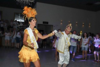 
<a style='margin-left: 5px;' class='btn btn-xs btn-social btn-facebook' href='https://www.facebook.com/sharer/sharer.php?u=https://www.galeramix.com.br/imagem/a112/800-800-90/conteudo/site_galerias/112/20-desenferruje-lives-tijucas-galeramix-197.jpg' rel='popup' data-width='500' data-height='400'><i class='fa fa-facebook'></i>Compartilhar <span class='hidden-xs'>no Facebook</span>
</a> 
<a class='btn btn-default btn-xs' target='_blank' href='imagem/a112/800-800-90/conteudo/site_galerias/112/20-desenferruje-lives-tijucas-galeramix-197.jpg'>
<span class='glyphicon glyphicon-cloud-download'></span> Salvar
</a>
