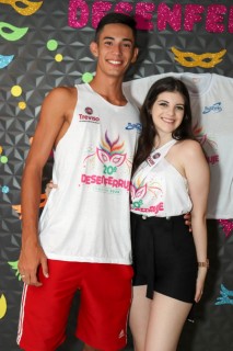 
<a style='margin-left: 5px;' class='btn btn-xs btn-social btn-facebook' href='https://www.facebook.com/sharer/sharer.php?u=https://www.galeramix.com.br/imagem/a112/800-800-90/conteudo/site_galerias/112/20-desenferruje-lives-tijucas-galeramix-220.jpg' rel='popup' data-width='500' data-height='400'><i class='fa fa-facebook'></i>Compartilhar <span class='hidden-xs'>no Facebook</span>
</a> 
<a class='btn btn-default btn-xs' target='_blank' href='imagem/a112/800-800-90/conteudo/site_galerias/112/20-desenferruje-lives-tijucas-galeramix-220.jpg'>
<span class='glyphicon glyphicon-cloud-download'></span> Salvar
</a>
