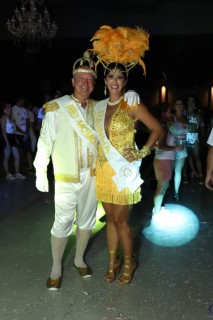 
<a style='margin-left: 5px;' class='btn btn-xs btn-social btn-facebook' href='https://www.facebook.com/sharer/sharer.php?u=https://www.galeramix.com.br/imagem/a112/800-800-90/conteudo/site_galerias/112/20-desenferruje-lives-tijucas-galeramix-236.jpg' rel='popup' data-width='500' data-height='400'><i class='fa fa-facebook'></i>Compartilhar <span class='hidden-xs'>no Facebook</span>
</a> 
<a class='btn btn-default btn-xs' target='_blank' href='imagem/a112/800-800-90/conteudo/site_galerias/112/20-desenferruje-lives-tijucas-galeramix-236.jpg'>
<span class='glyphicon glyphicon-cloud-download'></span> Salvar
</a>
