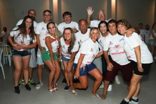 
<a style='margin-left: 5px;' class='btn btn-xs btn-social btn-facebook' href='https://www.facebook.com/sharer/sharer.php?u=https://www.galeramix.com.br/imagem/a112/800-800-90/conteudo/site_galerias/112/20-desenferruje-lives-tijucas-galeramix-252.jpg' rel='popup' data-width='500' data-height='400'><i class='fa fa-facebook'></i>Compartilhar <span class='hidden-xs'>no Facebook</span>
</a> 
<a class='btn btn-default btn-xs' target='_blank' href='imagem/a112/800-800-90/conteudo/site_galerias/112/20-desenferruje-lives-tijucas-galeramix-252.jpg'>
<span class='glyphicon glyphicon-cloud-download'></span> Salvar
</a>
