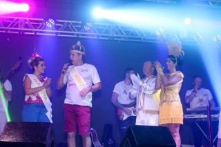 
<a style='margin-left: 5px;' class='btn btn-xs btn-social btn-facebook' href='https://www.facebook.com/sharer/sharer.php?u=https://www.galeramix.com.br/imagem/a112/800-800-90/conteudo/site_galerias/112/20-desenferruje-lives-tijucas-galeramix-290.jpg' rel='popup' data-width='500' data-height='400'><i class='fa fa-facebook'></i>Compartilhar <span class='hidden-xs'>no Facebook</span>
</a> 
<a class='btn btn-default btn-xs' target='_blank' href='imagem/a112/800-800-90/conteudo/site_galerias/112/20-desenferruje-lives-tijucas-galeramix-290.jpg'>
<span class='glyphicon glyphicon-cloud-download'></span> Salvar
</a>
