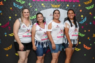 
<a style='margin-left: 5px;' class='btn btn-xs btn-social btn-facebook' href='https://www.facebook.com/sharer/sharer.php?u=https://www.galeramix.com.br/imagem/a112/800-800-90/conteudo/site_galerias/112/20-desenferruje-lives-tijucas-galeramix-37.jpg' rel='popup' data-width='500' data-height='400'><i class='fa fa-facebook'></i>Compartilhar <span class='hidden-xs'>no Facebook</span>
</a> 
<a class='btn btn-default btn-xs' target='_blank' href='imagem/a112/800-800-90/conteudo/site_galerias/112/20-desenferruje-lives-tijucas-galeramix-37.jpg'>
<span class='glyphicon glyphicon-cloud-download'></span> Salvar
</a>
