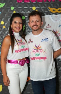 
<a style='margin-left: 5px;' class='btn btn-xs btn-social btn-facebook' href='https://www.facebook.com/sharer/sharer.php?u=https://www.galeramix.com.br/imagem/a112/800-800-90/conteudo/site_galerias/112/20-desenferruje-lives-tijucas-galeramix-61.jpg' rel='popup' data-width='500' data-height='400'><i class='fa fa-facebook'></i>Compartilhar <span class='hidden-xs'>no Facebook</span>
</a> 
<a class='btn btn-default btn-xs' target='_blank' href='imagem/a112/800-800-90/conteudo/site_galerias/112/20-desenferruje-lives-tijucas-galeramix-61.jpg'>
<span class='glyphicon glyphicon-cloud-download'></span> Salvar
</a>
