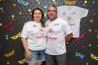 
<a style='margin-left: 5px;' class='btn btn-xs btn-social btn-facebook' href='https://www.facebook.com/sharer/sharer.php?u=https://www.galeramix.com.br/imagem/a112/800-800-90/conteudo/site_galerias/112/20-desenferruje-lives-tijucas-galeramix-77.jpg' rel='popup' data-width='500' data-height='400'><i class='fa fa-facebook'></i>Compartilhar <span class='hidden-xs'>no Facebook</span>
</a> 
<a class='btn btn-default btn-xs' target='_blank' href='imagem/a112/800-800-90/conteudo/site_galerias/112/20-desenferruje-lives-tijucas-galeramix-77.jpg'>
<span class='glyphicon glyphicon-cloud-download'></span> Salvar
</a>
