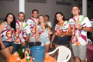 
                        <a style='margin-left: 5px;' class='btn btn-xs btn-social btn-facebook' href='https://www.facebook.com/sharer/sharer.php?u=https://www.galeramix.com.br/imagem/a113/800-800-90/conteudo/site_galerias/113/baile-de-carnaval-para-casais-ctg-fogao-de-lenha-tijucas-galeramix-100.jpg' rel='popup' data-width='500' data-height='400'><i class='fa fa-facebook'></i>Compartilhar <span class='hidden-xs'>no Facebook</span>
                    </a> 
                    <a class='btn btn-default btn-xs' target='_blank' href='imagem/a113/800-800-90/conteudo/site_galerias/113/baile-de-carnaval-para-casais-ctg-fogao-de-lenha-tijucas-galeramix-100.jpg'>
                        <span class='glyphicon glyphicon-cloud-download'></span> Salvar
                    </a>
                    