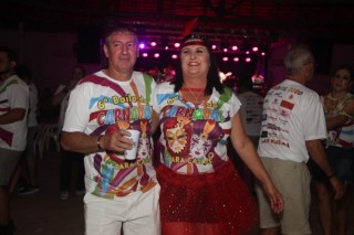 
<a style='margin-left: 5px;' class='btn btn-xs btn-social btn-facebook' href='https://www.facebook.com/sharer/sharer.php?u=https://www.galeramix.com.br/imagem/a113/800-800-90/conteudo/site_galerias/113/baile-de-carnaval-para-casais-ctg-fogao-de-lenha-tijucas-galeramix-136.jpg' rel='popup' data-width='500' data-height='400'><i class='fa fa-facebook'></i>Compartilhar <span class='hidden-xs'>no Facebook</span>
</a> 
<a class='btn btn-default btn-xs' target='_blank' href='imagem/a113/800-800-90/conteudo/site_galerias/113/baile-de-carnaval-para-casais-ctg-fogao-de-lenha-tijucas-galeramix-136.jpg'>
<span class='glyphicon glyphicon-cloud-download'></span> Salvar
</a>
