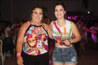 
<a style='margin-left: 5px;' class='btn btn-xs btn-social btn-facebook' href='https://www.facebook.com/sharer/sharer.php?u=https://www.galeramix.com.br/imagem/a113/800-800-90/conteudo/site_galerias/113/baile-de-carnaval-para-casais-ctg-fogao-de-lenha-tijucas-galeramix-146.jpg' rel='popup' data-width='500' data-height='400'><i class='fa fa-facebook'></i>Compartilhar <span class='hidden-xs'>no Facebook</span>
</a> 
<a class='btn btn-default btn-xs' target='_blank' href='imagem/a113/800-800-90/conteudo/site_galerias/113/baile-de-carnaval-para-casais-ctg-fogao-de-lenha-tijucas-galeramix-146.jpg'>
<span class='glyphicon glyphicon-cloud-download'></span> Salvar
</a>
