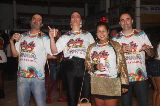 
<a style='margin-left: 5px;' class='btn btn-xs btn-social btn-facebook' href='https://www.facebook.com/sharer/sharer.php?u=https://www.galeramix.com.br/imagem/a113/800-800-90/conteudo/site_galerias/113/baile-de-carnaval-para-casais-ctg-fogao-de-lenha-tijucas-galeramix-164.jpg' rel='popup' data-width='500' data-height='400'><i class='fa fa-facebook'></i>Compartilhar <span class='hidden-xs'>no Facebook</span>
</a> 
<a class='btn btn-default btn-xs' target='_blank' href='imagem/a113/800-800-90/conteudo/site_galerias/113/baile-de-carnaval-para-casais-ctg-fogao-de-lenha-tijucas-galeramix-164.jpg'>
<span class='glyphicon glyphicon-cloud-download'></span> Salvar
</a>
