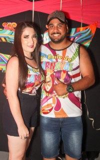 
<a style='margin-left: 5px;' class='btn btn-xs btn-social btn-facebook' href='https://www.facebook.com/sharer/sharer.php?u=https://www.galeramix.com.br/imagem/a113/800-800-90/conteudo/site_galerias/113/baile-de-carnaval-para-casais-ctg-fogao-de-lenha-tijucas-galeramix-35.jpg' rel='popup' data-width='500' data-height='400'><i class='fa fa-facebook'></i>Compartilhar <span class='hidden-xs'>no Facebook</span>
</a> 
<a class='btn btn-default btn-xs' target='_blank' href='imagem/a113/800-800-90/conteudo/site_galerias/113/baile-de-carnaval-para-casais-ctg-fogao-de-lenha-tijucas-galeramix-35.jpg'>
<span class='glyphicon glyphicon-cloud-download'></span> Salvar
</a>
