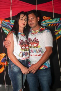 
<a style='margin-left: 5px;' class='btn btn-xs btn-social btn-facebook' href='https://www.facebook.com/sharer/sharer.php?u=https://www.galeramix.com.br/imagem/a113/800-800-90/conteudo/site_galerias/113/baile-de-carnaval-para-casais-ctg-fogao-de-lenha-tijucas-galeramix-53.jpg' rel='popup' data-width='500' data-height='400'><i class='fa fa-facebook'></i>Compartilhar <span class='hidden-xs'>no Facebook</span>
</a> 
<a class='btn btn-default btn-xs' target='_blank' href='imagem/a113/800-800-90/conteudo/site_galerias/113/baile-de-carnaval-para-casais-ctg-fogao-de-lenha-tijucas-galeramix-53.jpg'>
<span class='glyphicon glyphicon-cloud-download'></span> Salvar
</a>
