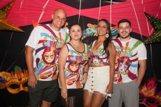 
<a style='margin-left: 5px;' class='btn btn-xs btn-social btn-facebook' href='https://www.facebook.com/sharer/sharer.php?u=https://www.galeramix.com.br/imagem/a113/800-800-90/conteudo/site_galerias/113/baile-de-carnaval-para-casais-ctg-fogao-de-lenha-tijucas-galeramix-90.jpg' rel='popup' data-width='500' data-height='400'><i class='fa fa-facebook'></i>Compartilhar <span class='hidden-xs'>no Facebook</span>
</a> 
<a class='btn btn-default btn-xs' target='_blank' href='imagem/a113/800-800-90/conteudo/site_galerias/113/baile-de-carnaval-para-casais-ctg-fogao-de-lenha-tijucas-galeramix-90.jpg'>
<span class='glyphicon glyphicon-cloud-download'></span> Salvar
</a>
