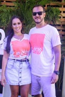 
<a style='margin-left: 5px;' class='btn btn-xs btn-social btn-facebook' href='https://www.facebook.com/sharer/sharer.php?u=https://www.galeramix.com.br/imagem/a114/800-800-90/conteudo/site_galerias/114/12-costelaco-junior-seco-silva-neto-canelinha-maiara-e-maraisa-galeramix-139.jpg' rel='popup' data-width='500' data-height='400'><i class='fa fa-facebook'></i>Compartilhar <span class='hidden-xs'>no Facebook</span>
</a> 
<a class='btn btn-default btn-xs' target='_blank' href='imagem/a114/800-800-90/conteudo/site_galerias/114/12-costelaco-junior-seco-silva-neto-canelinha-maiara-e-maraisa-galeramix-139.jpg'>
<span class='glyphicon glyphicon-cloud-download'></span> Salvar
</a>
