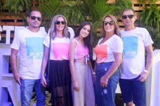 
<a style='margin-left: 5px;' class='btn btn-xs btn-social btn-facebook' href='https://www.facebook.com/sharer/sharer.php?u=https://www.galeramix.com.br/imagem/a114/800-800-90/conteudo/site_galerias/114/12-costelaco-junior-seco-silva-neto-canelinha-maiara-e-maraisa-galeramix-236.jpg' rel='popup' data-width='500' data-height='400'><i class='fa fa-facebook'></i>Compartilhar <span class='hidden-xs'>no Facebook</span>
</a> 
<a class='btn btn-default btn-xs' target='_blank' href='imagem/a114/800-800-90/conteudo/site_galerias/114/12-costelaco-junior-seco-silva-neto-canelinha-maiara-e-maraisa-galeramix-236.jpg'>
<span class='glyphicon glyphicon-cloud-download'></span> Salvar
</a>
