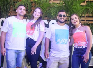 
<a style='margin-left: 5px;' class='btn btn-xs btn-social btn-facebook' href='https://www.facebook.com/sharer/sharer.php?u=https://www.galeramix.com.br/imagem/a114/800-800-90/conteudo/site_galerias/114/12-costelaco-junior-seco-silva-neto-canelinha-maiara-e-maraisa-galeramix-244.jpg' rel='popup' data-width='500' data-height='400'><i class='fa fa-facebook'></i>Compartilhar <span class='hidden-xs'>no Facebook</span>
</a> 
<a class='btn btn-default btn-xs' target='_blank' href='imagem/a114/800-800-90/conteudo/site_galerias/114/12-costelaco-junior-seco-silva-neto-canelinha-maiara-e-maraisa-galeramix-244.jpg'>
<span class='glyphicon glyphicon-cloud-download'></span> Salvar
</a>
