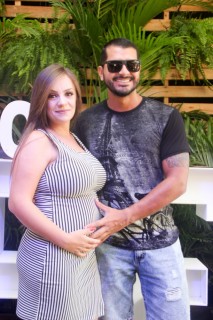 
<a style='margin-left: 5px;' class='btn btn-xs btn-social btn-facebook' href='https://www.facebook.com/sharer/sharer.php?u=https://www.galeramix.com.br/imagem/a114/800-800-90/conteudo/site_galerias/114/12-costelaco-junior-seco-silva-neto-canelinha-maiara-e-maraisa-galeramix-261.jpg' rel='popup' data-width='500' data-height='400'><i class='fa fa-facebook'></i>Compartilhar <span class='hidden-xs'>no Facebook</span>
</a> 
<a class='btn btn-default btn-xs' target='_blank' href='imagem/a114/800-800-90/conteudo/site_galerias/114/12-costelaco-junior-seco-silva-neto-canelinha-maiara-e-maraisa-galeramix-261.jpg'>
<span class='glyphicon glyphicon-cloud-download'></span> Salvar
</a>
