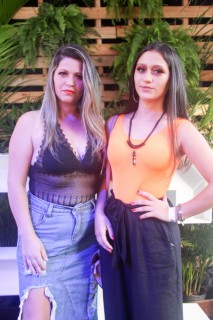 
<a style='margin-left: 5px;' class='btn btn-xs btn-social btn-facebook' href='https://www.facebook.com/sharer/sharer.php?u=https://www.galeramix.com.br/imagem/a114/800-800-90/conteudo/site_galerias/114/12-costelaco-junior-seco-silva-neto-canelinha-maiara-e-maraisa-galeramix-330.jpg' rel='popup' data-width='500' data-height='400'><i class='fa fa-facebook'></i>Compartilhar <span class='hidden-xs'>no Facebook</span>
</a> 
<a class='btn btn-default btn-xs' target='_blank' href='imagem/a114/800-800-90/conteudo/site_galerias/114/12-costelaco-junior-seco-silva-neto-canelinha-maiara-e-maraisa-galeramix-330.jpg'>
<span class='glyphicon glyphicon-cloud-download'></span> Salvar
</a>
