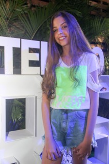 
<a style='margin-left: 5px;' class='btn btn-xs btn-social btn-facebook' href='https://www.facebook.com/sharer/sharer.php?u=https://www.galeramix.com.br/imagem/a114/800-800-90/conteudo/site_galerias/114/12-costelaco-junior-seco-silva-neto-canelinha-maiara-e-maraisa-galeramix-398.jpg' rel='popup' data-width='500' data-height='400'><i class='fa fa-facebook'></i>Compartilhar <span class='hidden-xs'>no Facebook</span>
</a> 
<a class='btn btn-default btn-xs' target='_blank' href='imagem/a114/800-800-90/conteudo/site_galerias/114/12-costelaco-junior-seco-silva-neto-canelinha-maiara-e-maraisa-galeramix-398.jpg'>
<span class='glyphicon glyphicon-cloud-download'></span> Salvar
</a>
