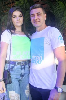 
<a style='margin-left: 5px;' class='btn btn-xs btn-social btn-facebook' href='https://www.facebook.com/sharer/sharer.php?u=https://www.galeramix.com.br/imagem/a114/800-800-90/conteudo/site_galerias/114/12-costelaco-junior-seco-silva-neto-canelinha-maiara-e-maraisa-galeramix-403.jpg' rel='popup' data-width='500' data-height='400'><i class='fa fa-facebook'></i>Compartilhar <span class='hidden-xs'>no Facebook</span>
</a> 
<a class='btn btn-default btn-xs' target='_blank' href='imagem/a114/800-800-90/conteudo/site_galerias/114/12-costelaco-junior-seco-silva-neto-canelinha-maiara-e-maraisa-galeramix-403.jpg'>
<span class='glyphicon glyphicon-cloud-download'></span> Salvar
</a>
