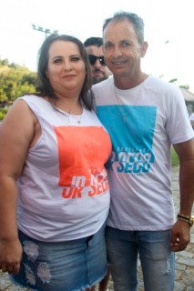 
<a style='margin-left: 5px;' class='btn btn-xs btn-social btn-facebook' href='https://www.facebook.com/sharer/sharer.php?u=https://www.galeramix.com.br/imagem/a114/800-800-90/conteudo/site_galerias/114/12-costelaco-junior-seco-silva-neto-canelinha-maiara-e-maraisa-galeramix-455.jpg' rel='popup' data-width='500' data-height='400'><i class='fa fa-facebook'></i>Compartilhar <span class='hidden-xs'>no Facebook</span>
</a> 
<a class='btn btn-default btn-xs' target='_blank' href='imagem/a114/800-800-90/conteudo/site_galerias/114/12-costelaco-junior-seco-silva-neto-canelinha-maiara-e-maraisa-galeramix-455.jpg'>
<span class='glyphicon glyphicon-cloud-download'></span> Salvar
</a>
