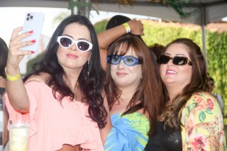 
                    <a style='margin-left: 5px;' class='btn btn-xs btn-social btn-facebook' href='https://www.facebook.com/sharer/sharer.php?u=https://www.galeramix.com.br/imagem/a115/800-800-90/conteudo/site_galerias/115/desenferruje-2022-101.jpg' rel='popup' data-width='500' data-height='400'><i class='fa fa-facebook'></i>Compartilhar <span class='hidden-xs'>no Facebook</span>
                </a> 
                <a class='btn btn-default btn-xs' target='_blank' href='imagem/a115/800-800-90/conteudo/site_galerias/115/desenferruje-2022-101.jpg'>
                    <span class='glyphicon glyphicon-cloud-download'></span> Salvar
                </a>
                